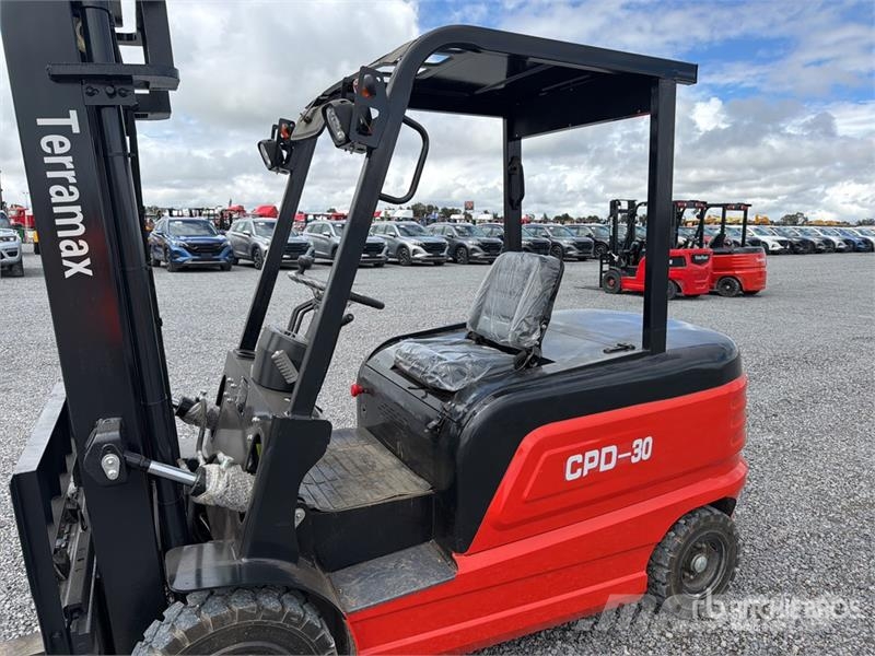 Terramax CPD-30 6600 lb Montacargas Electrico (Sin Elektromos targoncák