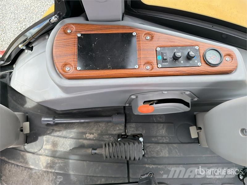 Terramax WZ388 4x4 Retroexcavadora (Sin Usar) / Ba Tractopelle