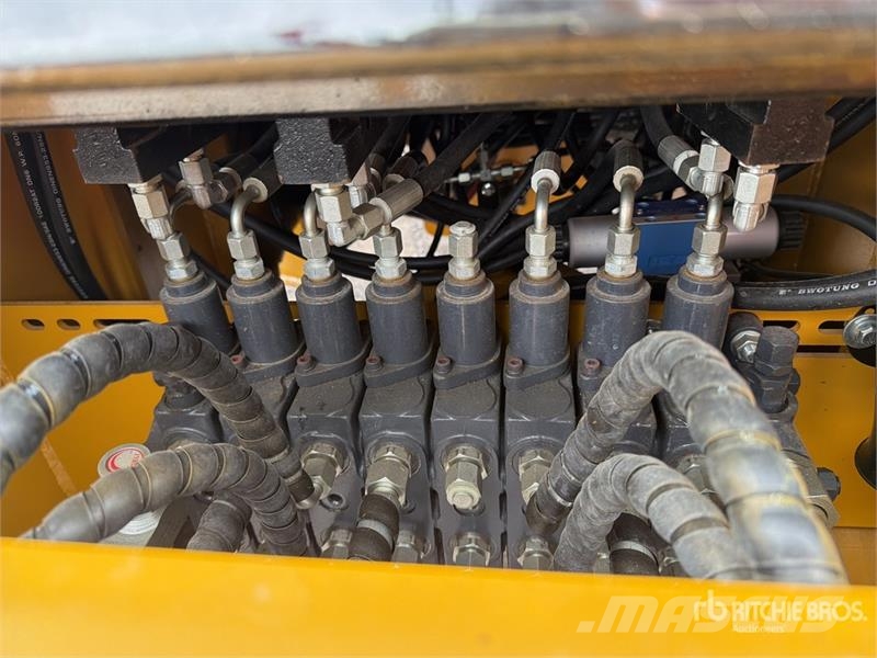 Terramax WZ388 4x4 Retroexcavadora (Sin Usar) / Ba Retrocargadoras