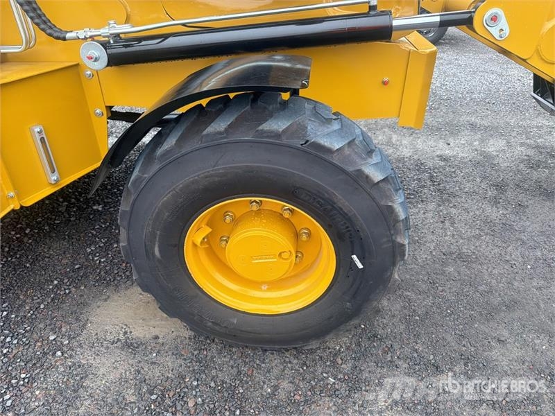 Terramax WZ388-F 4x4 Retroexcavadora (Sin Usar) / Utovarni rovokopači