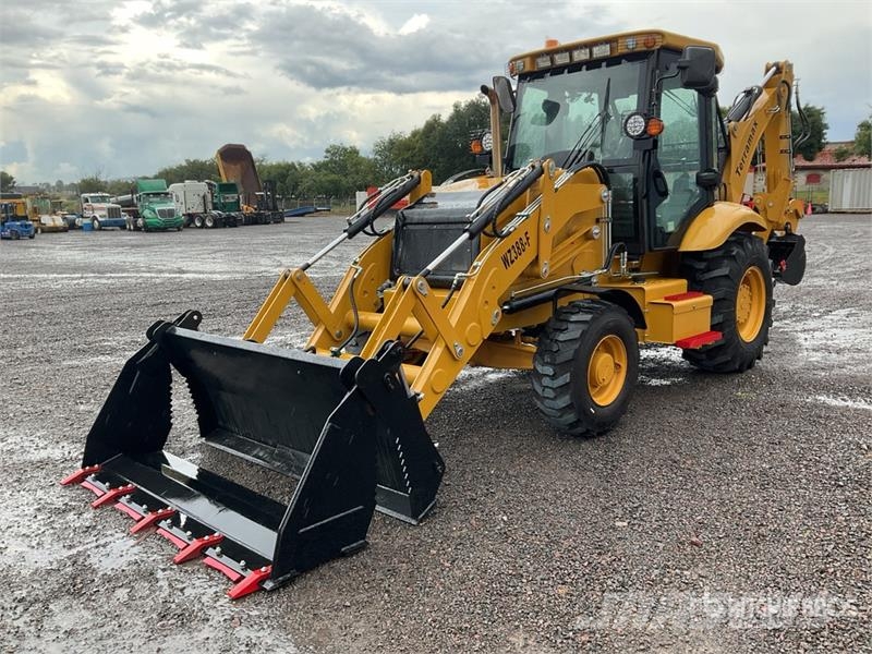  Terramax WZ388-F 4x4 Retroexcavadora (Sin Usar) /  لوادر ذات جرافات عكسية