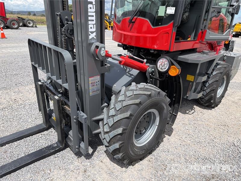  Terramax ZY-35A 7700 lb 4x4 Montacargas Todo Terre Внедорожные погрузчики