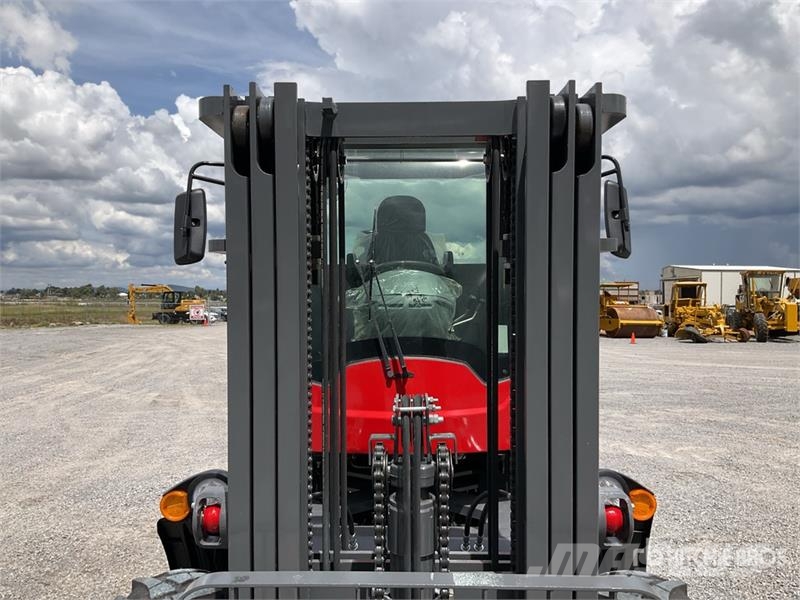  Terramax ZY-35A 7700 lb 4x4 Montacargas Todo Terre شاحنات الطرق الوعرة