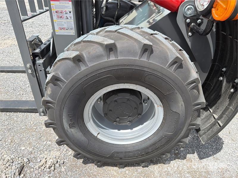 Terramax ZY-35A 7700 lb 4x4 Montacargas Todo Terre Tereptargonca