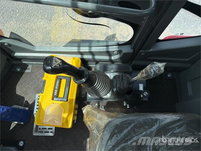 Terramax ZY-35A 7700 lb 4x4 Montacargas Todo Terre Tereptargonca