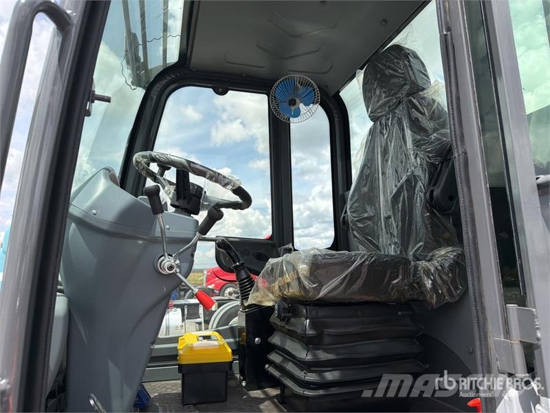 Terramax ZY-35A 7700 lb 4x4 Montacargas Todo Terre Tereptargonca