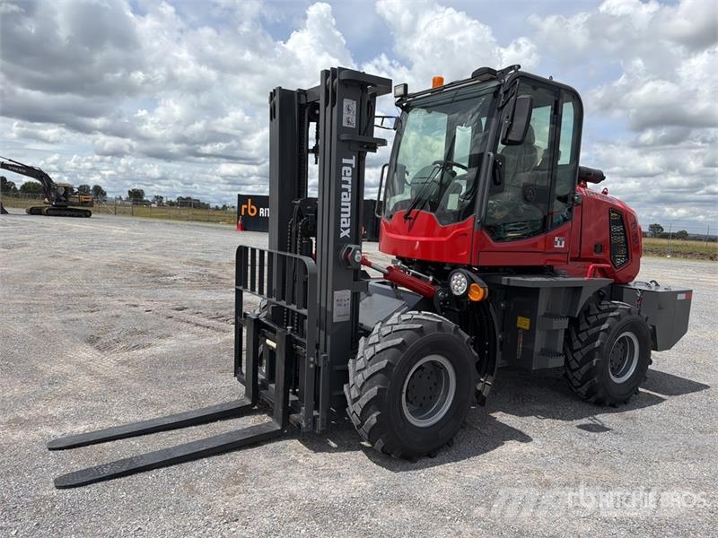  Terramax ZY-35A 7700 lb 4x4 Montacargas Todo Terre شاحنات الطرق الوعرة