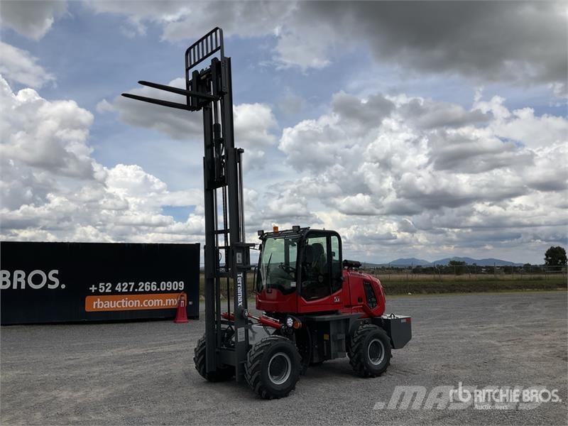  Terramax ZY-35A 7700 lb 4x4 Montacargas Todo Terre شاحنات الطرق الوعرة
