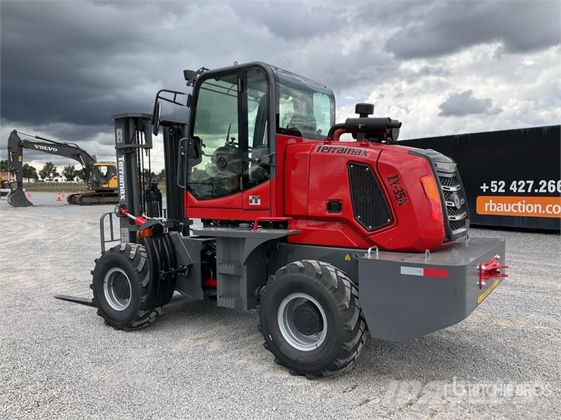  Terramax ZY-35A 7700 lb 4x4 Montacargas Todo Terre شاحنات الطرق الوعرة