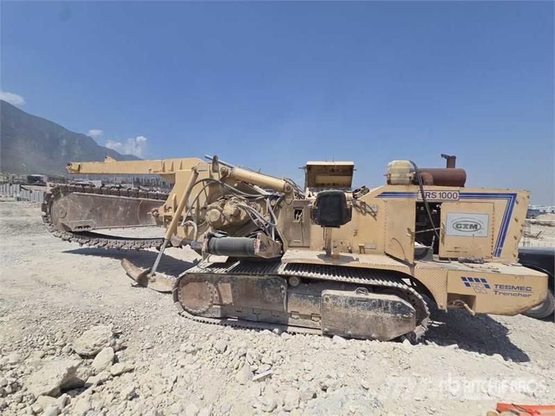 Tesmec 1000 Tracked Zanjadora sobre Orugas / Trencher Pinnaselõikurid