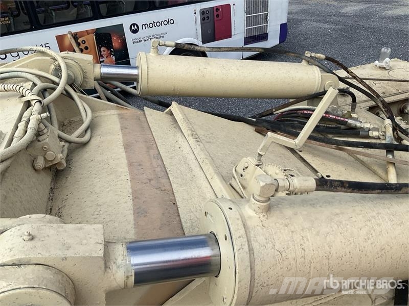 Tesmec 1000 Tracked Zanjadora sobre Orugas / Trencher Sleuvengravers