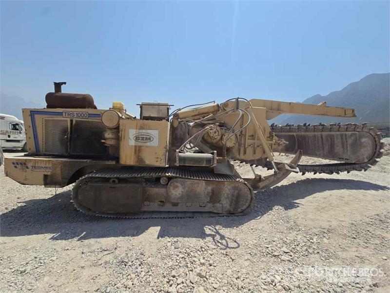 Tesmec 1000 Tracked Zanjadora sobre Orugas / Trencher Pinnaselõikurid