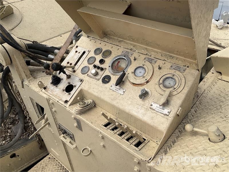 Tesmec 1000 Tracked Zanjadora sobre Orugas / Trencher Sleuvengravers
