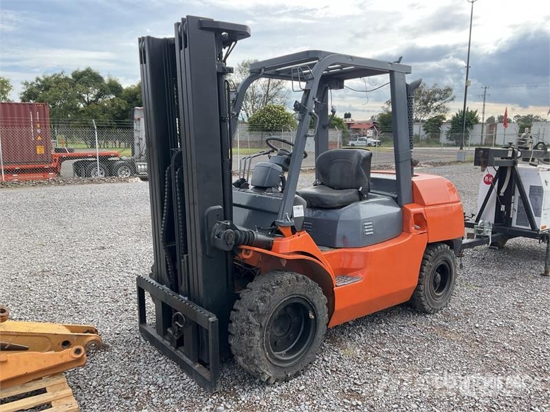 Toyota 7FDKU40 Wózki widłowe inne