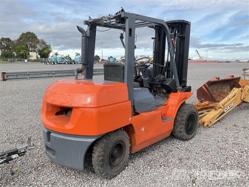 Toyota 7FDKU40 Wózki widłowe inne