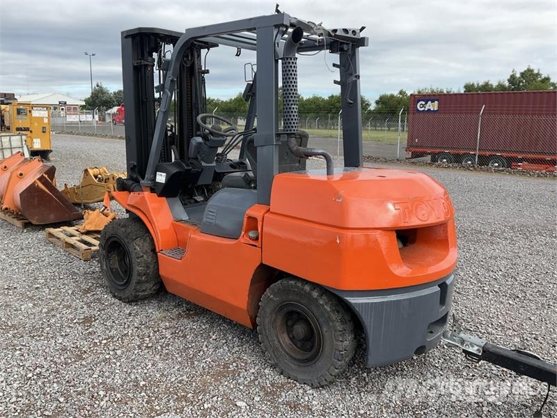 Toyota 7FDKU40 Wózki widłowe inne