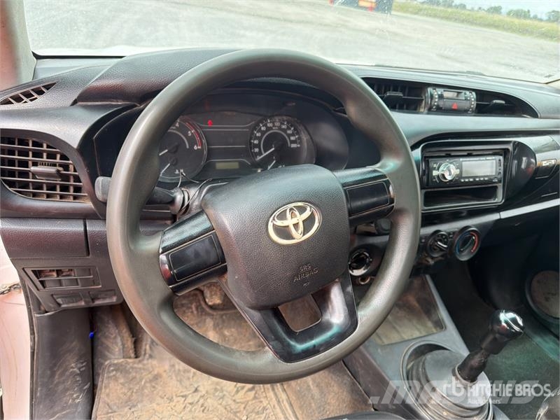 Toyota Hilux Autre fourgon / utilitaire