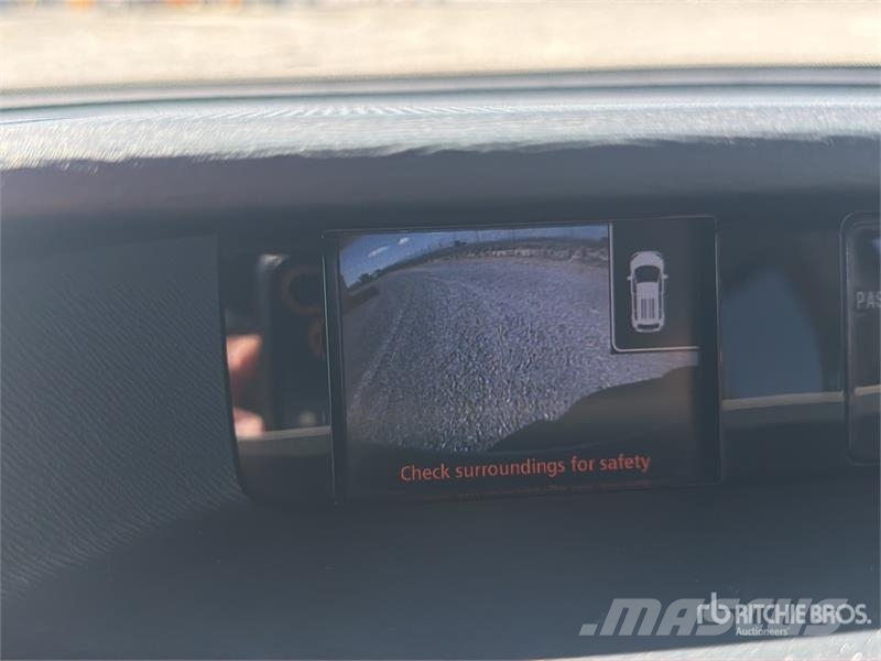 Toyota Sienna Camioneta / Minivan Kistehergépjárművek