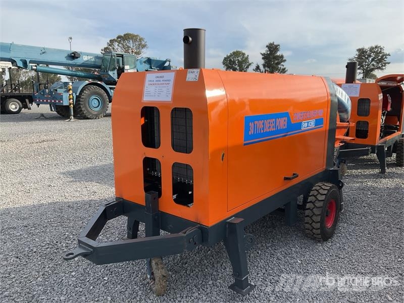  TYPE 30 Bomba de Concreto Portable (Sin Usar) / Co Betonpumpák