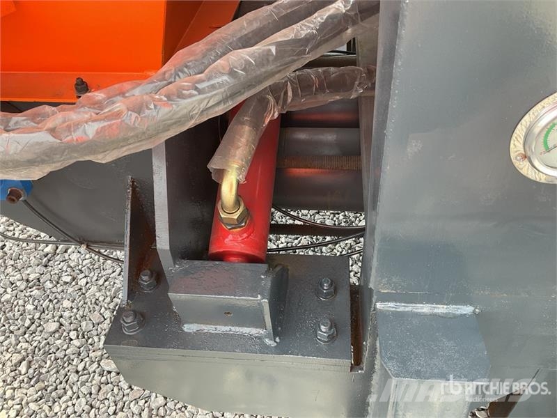  TYPE 30 Bomba de Concreto Portable (Sin Usar) / Co Betonpumpák
