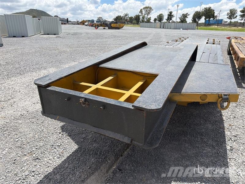 Tyrsa 60 ton Tri/A Cama Baja / Lowboy Trailer Tieflader