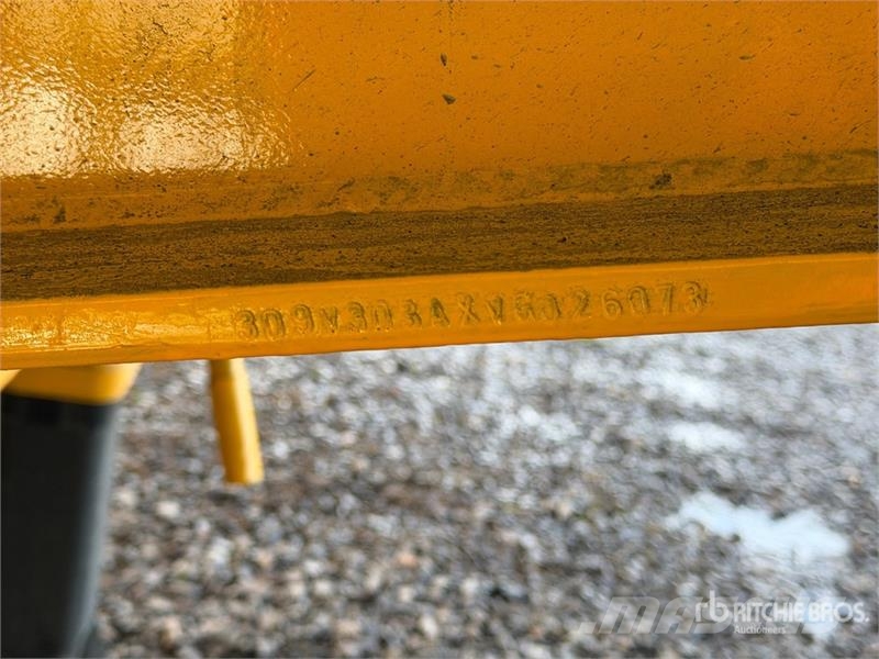 Ventura 30 ft Tri/A Semirremolque de Volteo (Sin Usar) / E Самоскиди