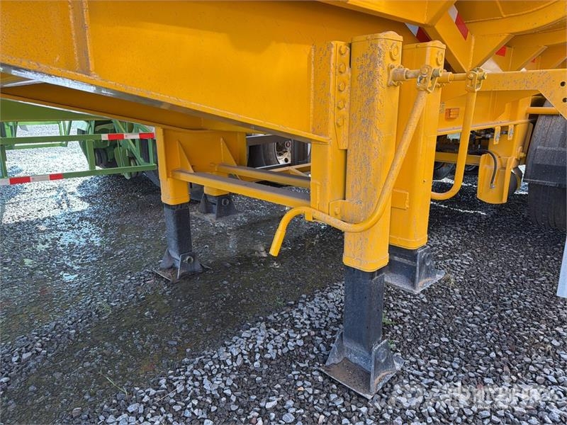 Ventura 30 ft Tri/A Semirremolque de Volteo (Sin Usar) / E Самоскиди