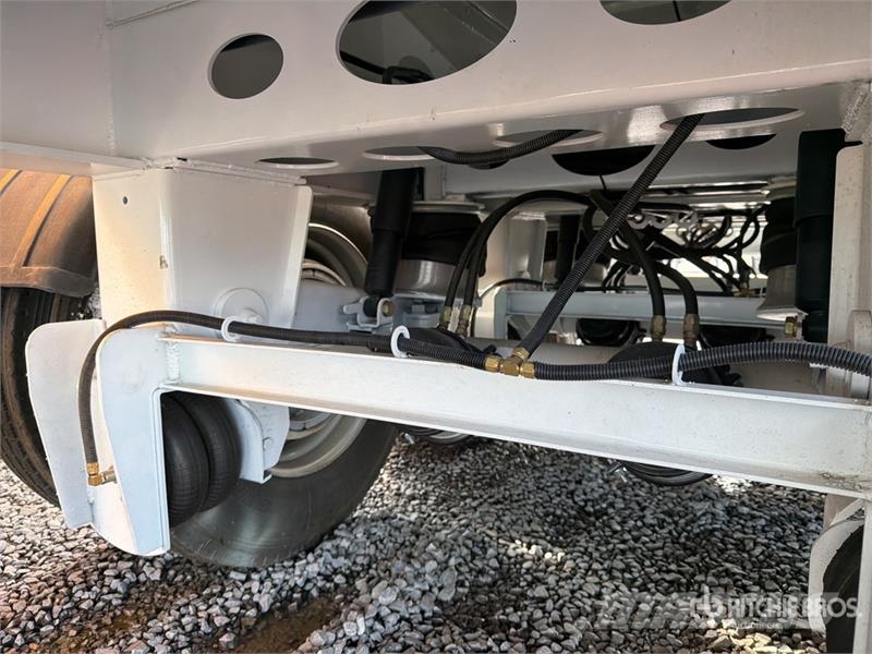 Ventura 30 ft Tri/A Semirremolque de Volteo (Sin Usar) / E Самоскиди