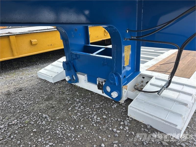Ventura 60 ton Tri/A Removable Gooseneck Cama Baja (Sin Us Низькорамні причепи