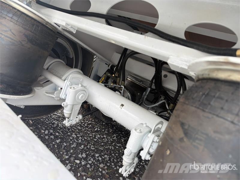 Ventura 60 ton Tri/A Removable Gooseneck Cama Baja (Sin Us Низькорамні причепи