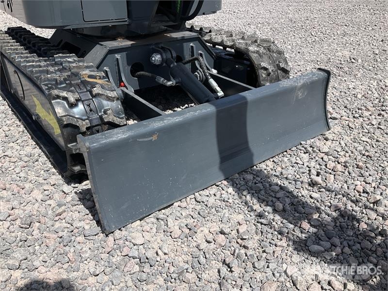 Vicsec 13D Miniexcavadora (Sin Usar) / Mini Excavator (Un Minibagger < 7t