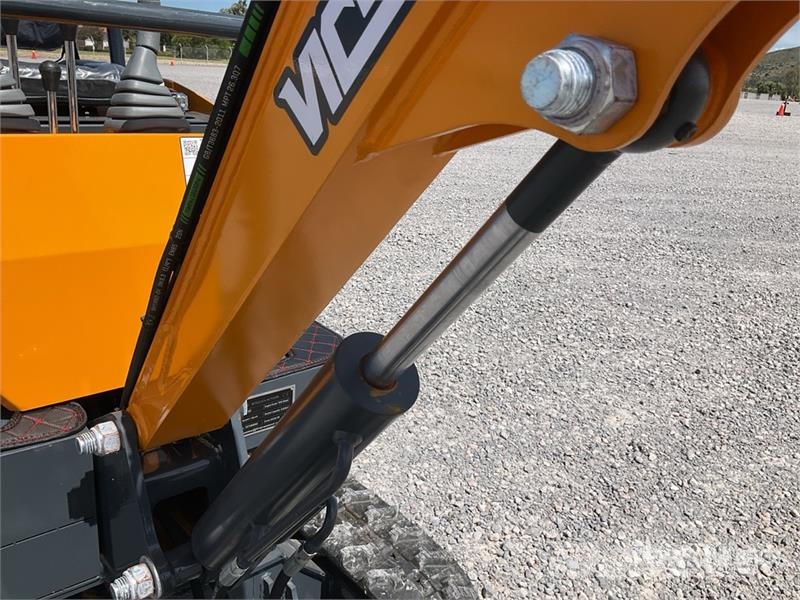 Vicsec 13D Miniexcavadora (Sin Usar) / Mini Excavator (Un Minibagger < 7t