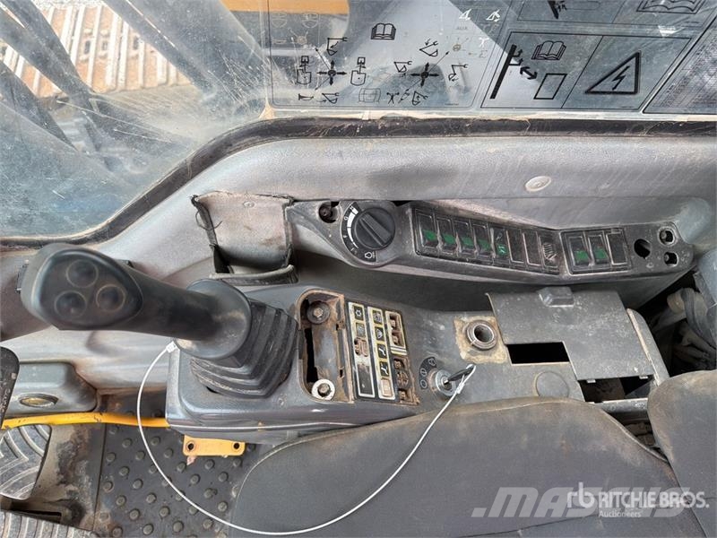 Volvo EC 330 BLC Excavadora Hidraulica / Tracked Excavat حفارات زحافة