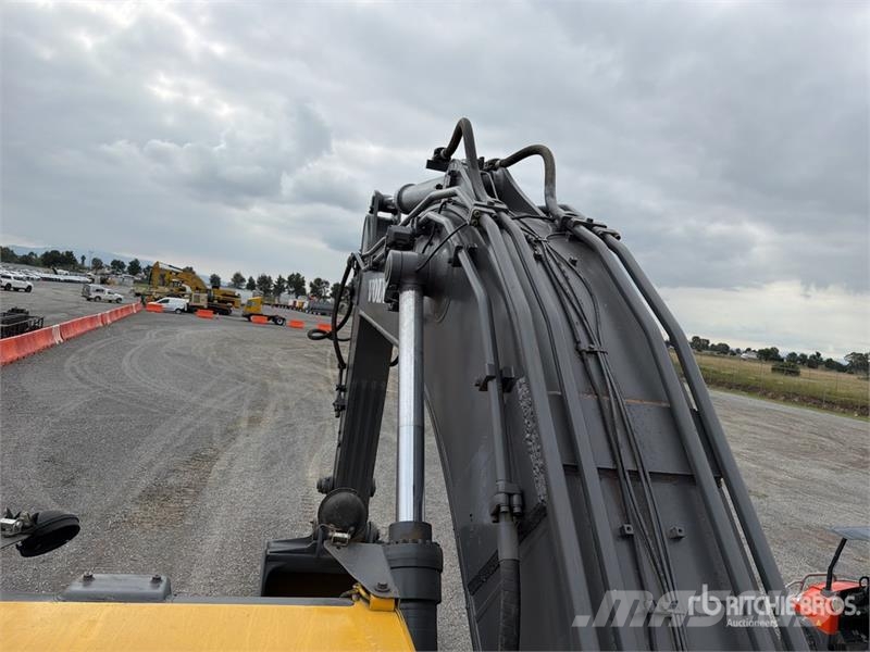 Volvo EC 330 BLC Excavadora Hidraulica / Tracked Excavat حفارات زحافة