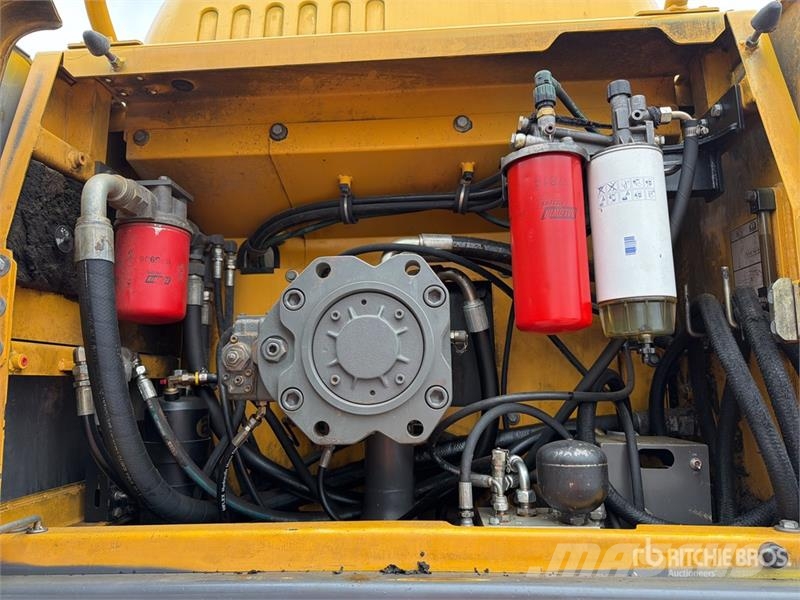 Volvo EC 330 BLC Excavadora Hidraulica / Tracked Excavat حفارات زحافة