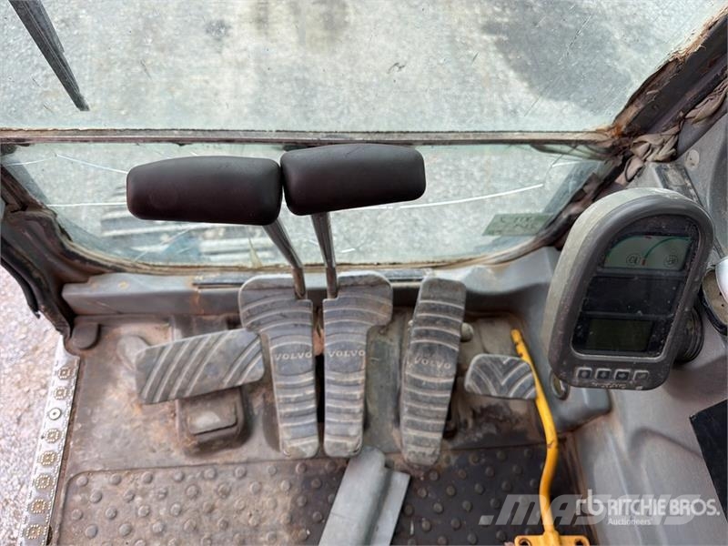 Volvo EC 330 BLC Excavadora Hidraulica / Tracked Excavat حفارات زحافة