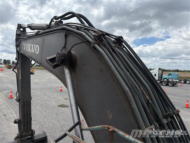 Volvo EC210DL Excavadora Hidraulica / Tracked Excavator Lánctalpas kotrók