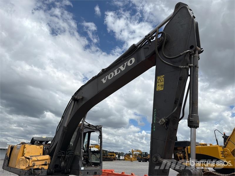 Volvo EC210DL Excavadora Hidraulica / Tracked Excavator Lánctalpas kotrók