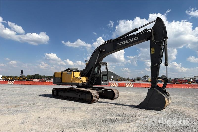 Volvo EC210DL Excavadora Hidraulica / Tracked Excavator Raupenbagger