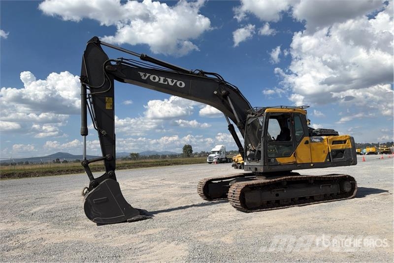 Volvo EC210DL Excavadora Hidraulica / Tracked Excavator Raupenbagger