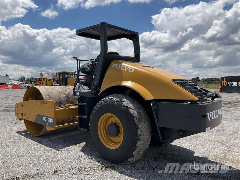 Volvo SD100F Rodillo / Smooth Drum Compactor Yksivalssijyrät