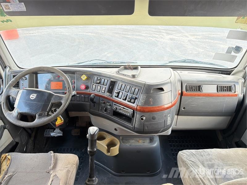 Volvo VNL64T430 6x4 Tractocamion / T/A Sleeper Truck Tra Tegljači