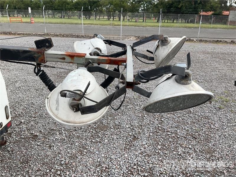 Wacker LTC-4L Fénytornyok