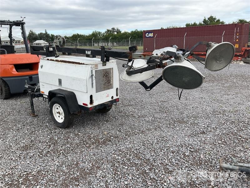 Wacker LTC-4L Fénytornyok