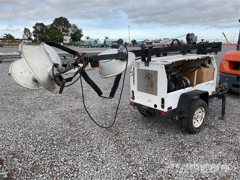 Wacker LTC-4L Fénytornyok