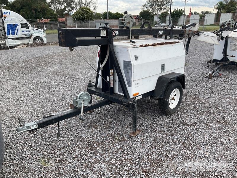 Wacker LTC-4L Fénytornyok