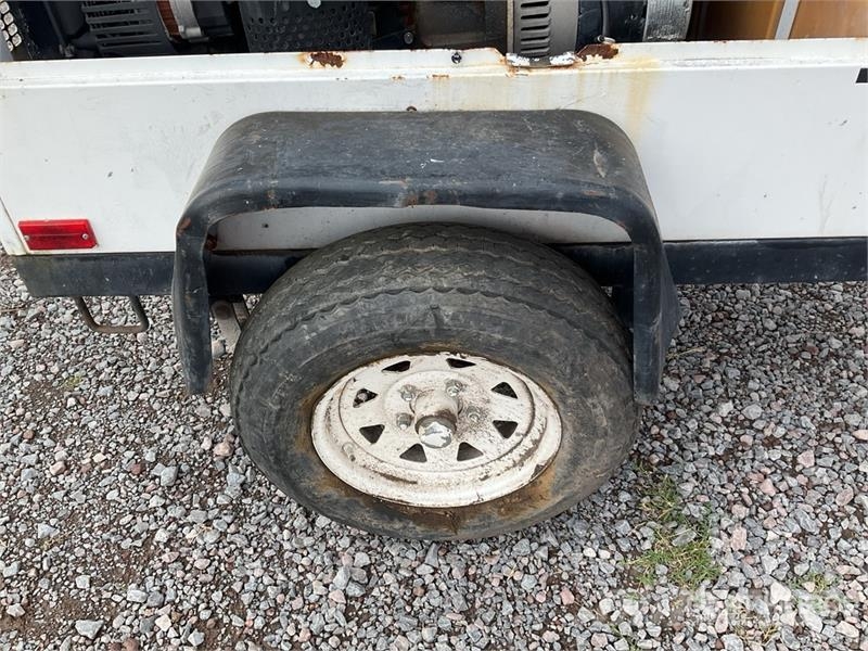 Wacker LTC-4L Fénytornyok