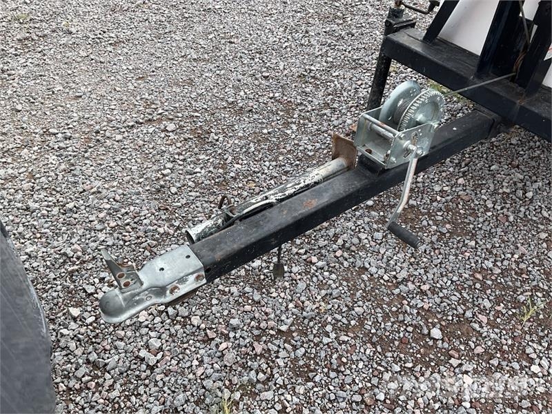 Wacker LTC-4L Fénytornyok