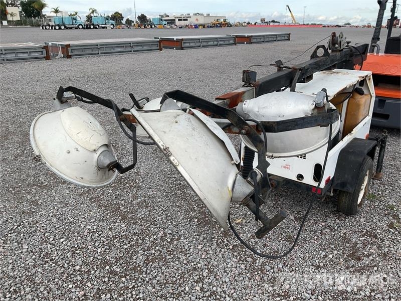 Wacker LTC-4L Fénytornyok