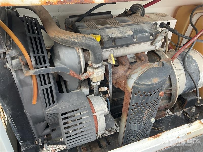 Wacker LTC-4L Fénytornyok